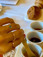 Load image into Gallery viewer, Petite Fleur Ring