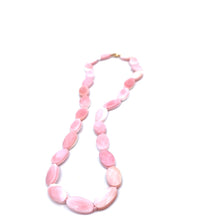 Load image into Gallery viewer, Faceted Conch Nugget Necklace
