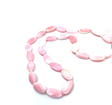 Load image into Gallery viewer, Faceted Conch Nugget Necklace