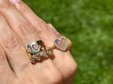 Load image into Gallery viewer, Heart Silhouette and Pavé Diamond Cigar Band