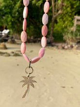 Load image into Gallery viewer, Faceted Conch Nugget Necklace