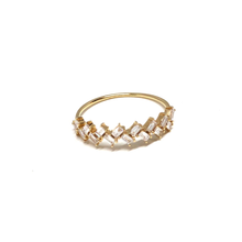 Load image into Gallery viewer, Diamond Chevron Ring